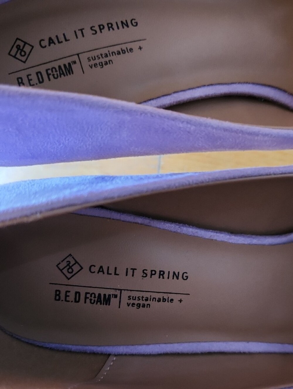 Lavender Pumps with Bow - Picture 2 of 8